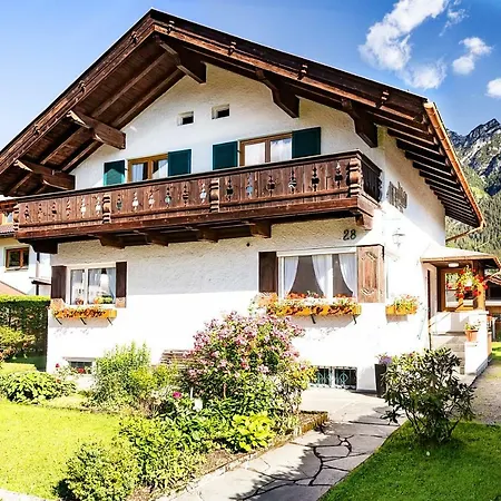 Alpspitzecho Apartment *